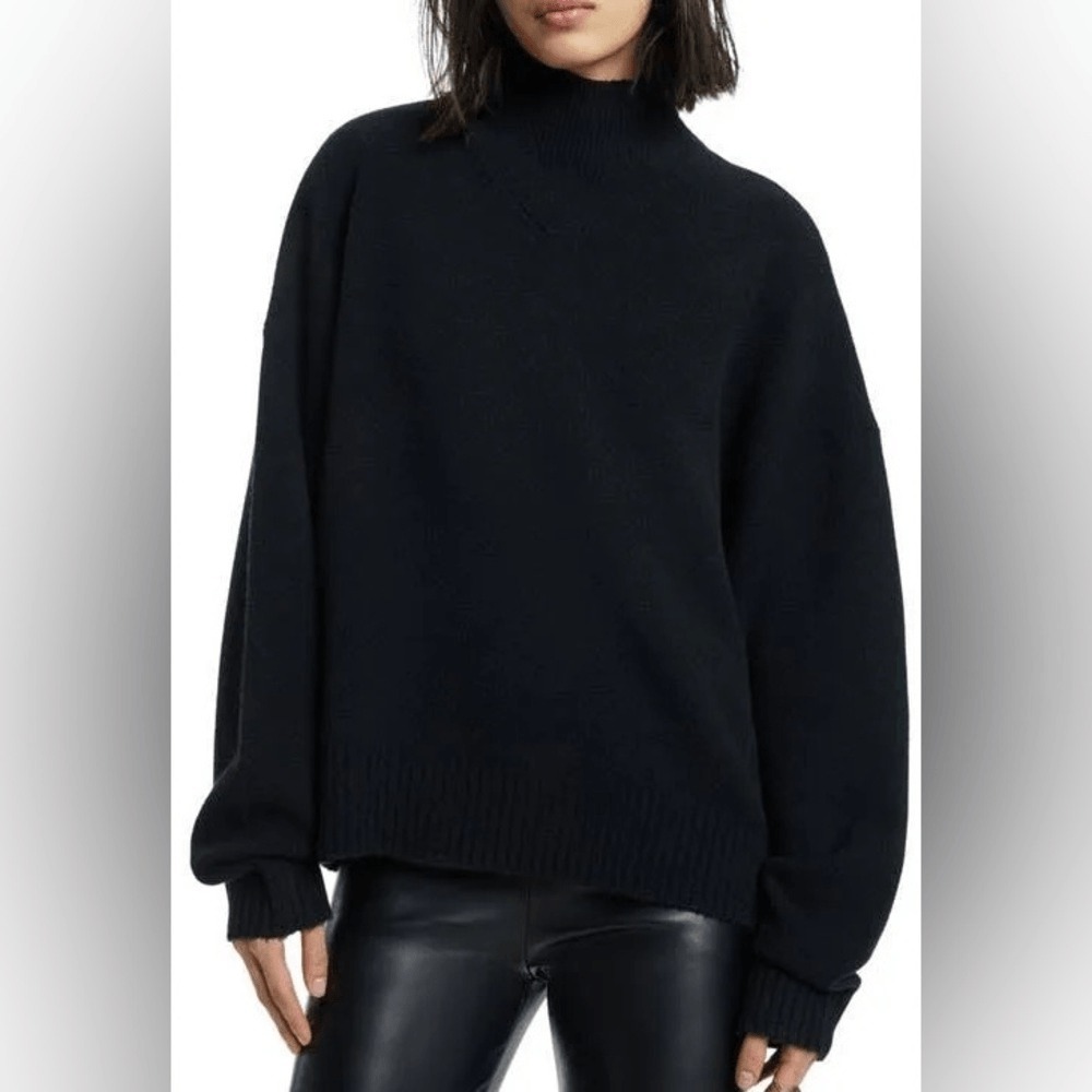 NWT Commense Black Sweater Womens size Medium Oversized b2